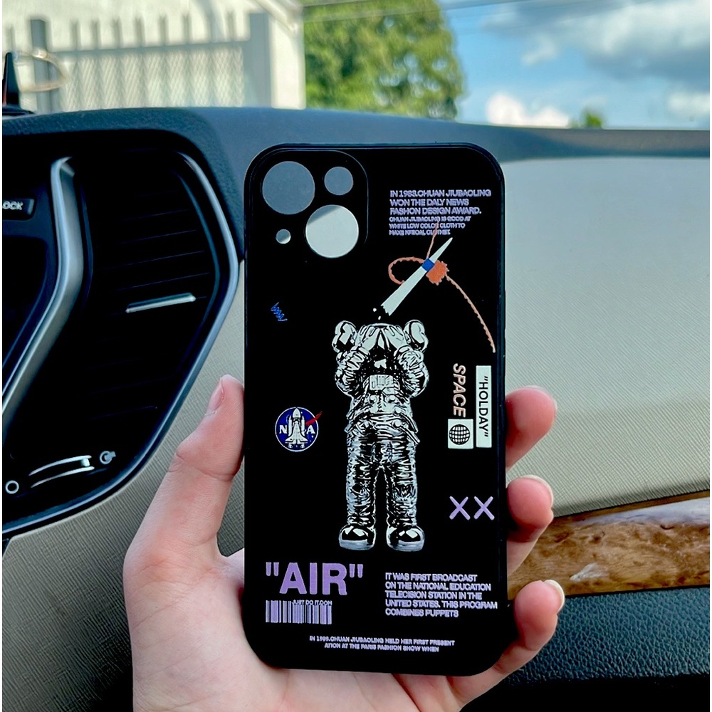 Phone case (iPhone 13)